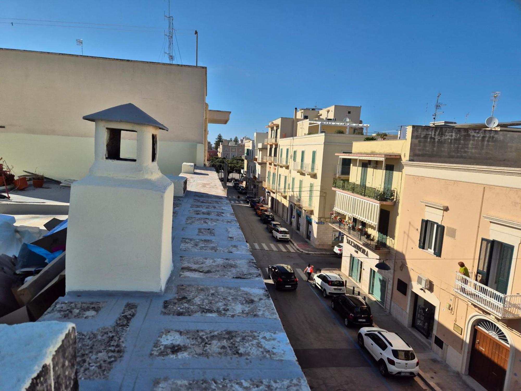 Bed and Breakfast La Terrazza Di Rosalba Монополи Экстерьер фото